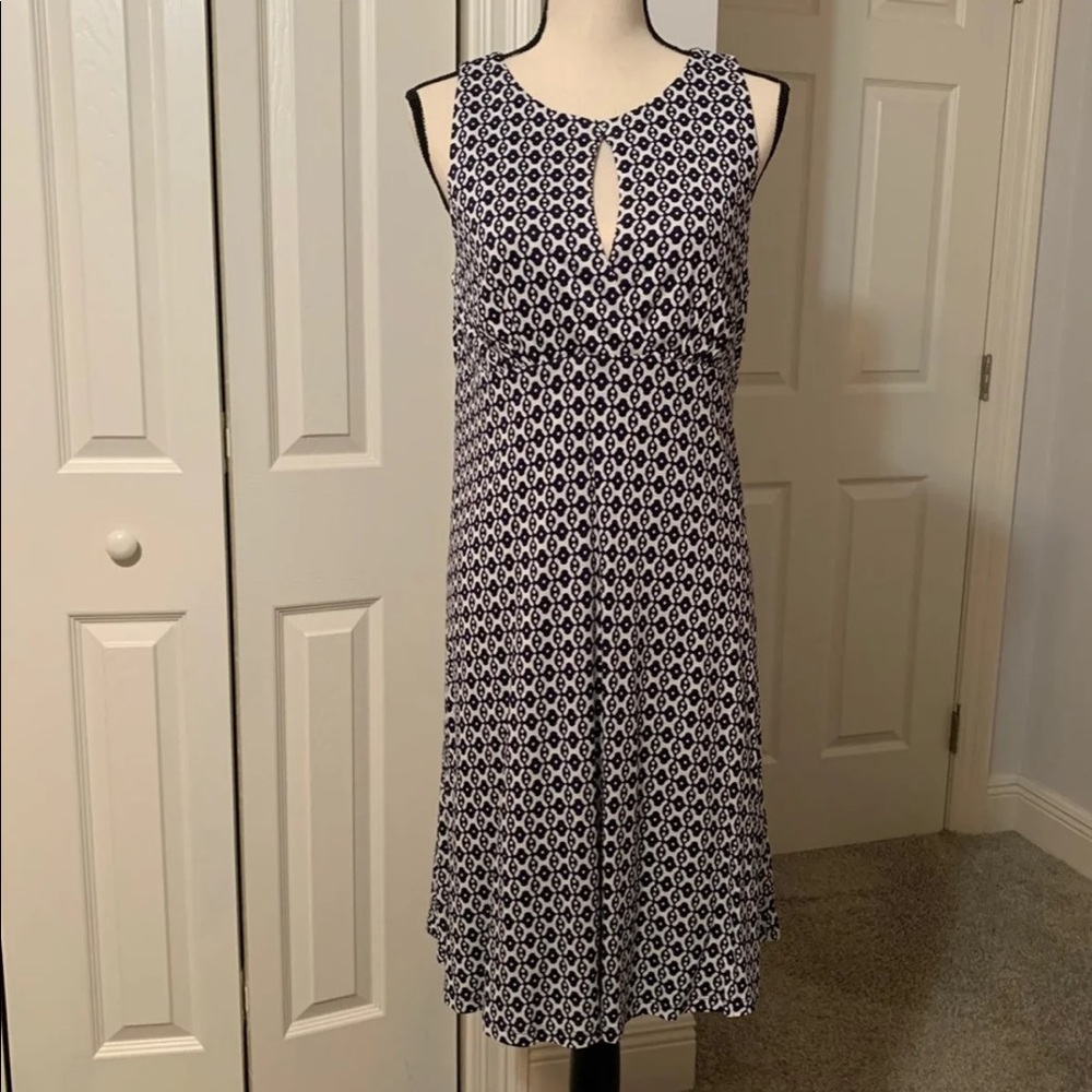 Ann Taylor LOFT Dress size MED - NWT